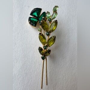 Vintage D&E Juliana Delizza Elster Faux Emer Peridot Rhinestone Green Brooch